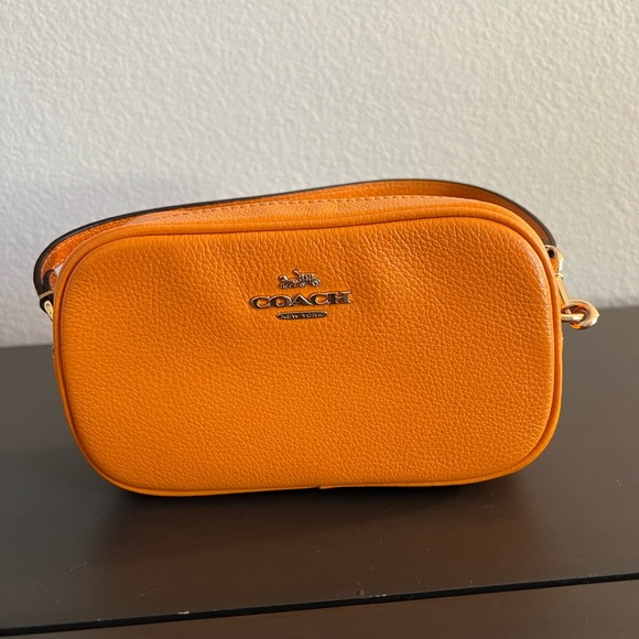 Coach mini bag in orange - Picture 3 of 6